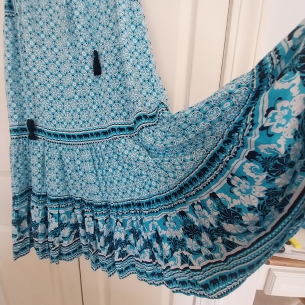 Crown  & Ivy Spaghetti Strap Sundress Ruffled Beach Flowy Preppy